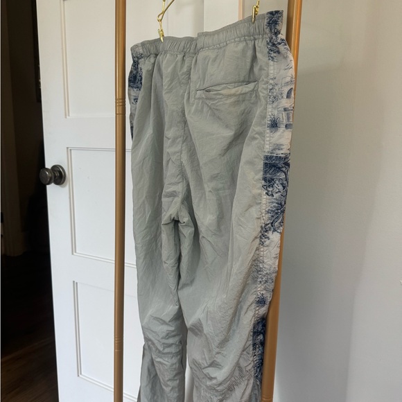 Urban Outfitters | Light Grey Windbreaker Jogger Pants Blue Chinoiserie Print - Picture 5 of 6